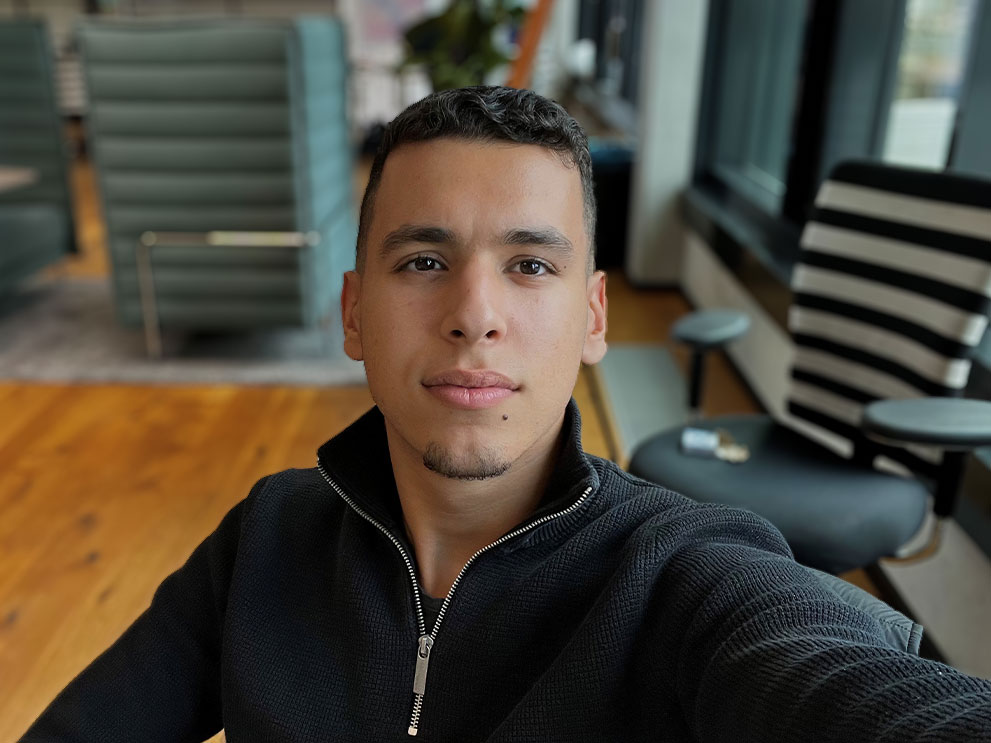 Siaavash Khalogulian